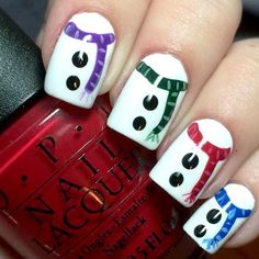 24 Christmas Nail Art Designs With Themed Ornaments Ornament Nails, Christmas Nails Easy, Daisy Nails, Nails Christmas, Latest Nail Art, Spring Nail Art, Acrylic Nail Art