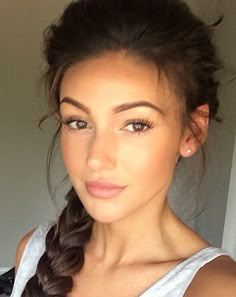 Mark Wright's wife rarely looks unpolished [Michelle Keegan/Instagram] - Michelle Keegan's beauty product tips Mark Wright, Work Hair, Glowing Radiant Skin, Home Remedies For Hair, Luscious Hair, Michelle Keegan, Skin Complexion, Dermal Fillers