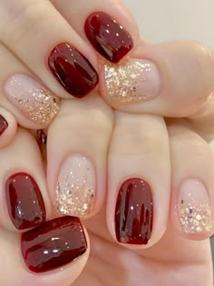 short burgundy and gold glitter nails Gold Gel Nails, Elegance Dress, Milky Nails, Luxury Photography, Fitness Routines, Valentine Nails, Gold Nail