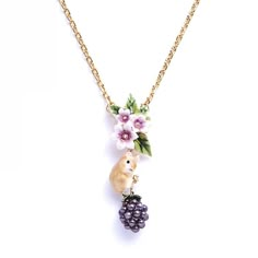 Vigne fantaisiste : Collier de vin floral et grappe de raisin Endless Fashion, Miniature Jewelry, Trashy Outfits, Whimsical Jewelry, Food Jewelry, Costume Jewelry Necklaces, Small Pendant, Leaf Pendant, Fashion Jewellery