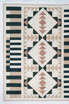 Cottoneer fabrics quilt kit, bohemian quilt inspo, neutral quilt, open road quilt pattern, toad and sew New Years Kiss, American Quilts Patterns, Road Quilt, Aztec Quilt, Southwestern Quilts, Throw Size Quilt, Boho Quilt, Cozy Quilts