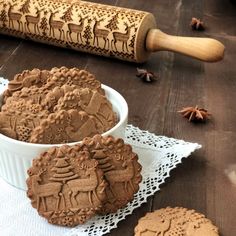 Jul Kaka, Engraved Rolling Pins, Embossed Rolling Pin, Easy Rolls, Christmas Moose, Rolling Pins, Baking Project, Product Video