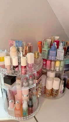 Rangement Makeup, Makeup Collection Goals, Make Up Storage, Makeup Bag Essentials, Makeup Drawer Organization, Makeup Drawer, Sephora Skin Care, Smink Inspiration, Vanity Ideas