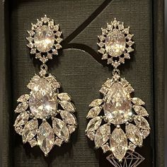 Dangle Earrings Very Sparkly Never Worn New In Box Not Heavy Heavy Diamond Earrings, Lovisa Jewellery, Diamond Dangle Earrings, Diamond Simulant, Jewelry Essentials, Jewelry Diamond, Bridal Jewelry, Diamond Jewelry, Diamond Earrings