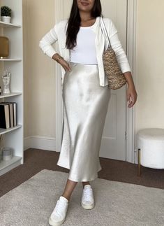 Grey Silk Skirt Outfit, Champagne Silk Skirt Outfit, Champagne Skirt Outfit, Hallway Decorating Colours, Wardrobe Designs, Satin Maxi Skirt, Spring Work, Spring Work Outfits, Eve Outfit