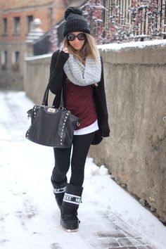 Moon_boots-outfit-fashion_blogger-monica_sors3 Extreme Winter Outfits, Winter Boots Outfits, Look Legging, Mode Boho, Cooler Look, Casual Winter Outfits, Winter Clothes