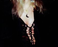 Stevie Nicks Moon Necklace, Stevie Nicks Shoes, Stevie Nicks Witch Aesthetic, Stevie Nicks Necklace, Pretty Witch Aesthetic, Dark 70s Aesthetic, 70s Witch Aesthetic, Moon Necklace Aesthetic, Stevie Nicks Fashion