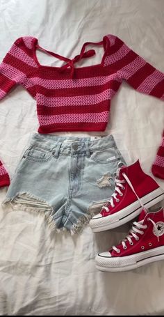 Preppy Summer Outfits, Outfit Inspo Summer, Trendy Outfits For Teens, Neck Line, Fame Dr, Looks Street Style, Swaggy Outfits, Simple Trendy Outfits, Looks Chic