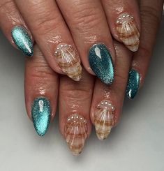 Sea Shell Cat Eye Nail/ Custom Press on Nails/ Hand Made Press on Nails/faux Acrylic Nails/ Gel Nails/press on Nails - Etsy Mermaid Nail Art, Seashell Nails, Cruise Nails, Cat Eye Nail, Sea Nails, Art Coquillage, Nails Gel Nails, Custom Press On Nails, Summery Nails