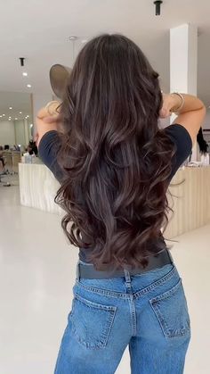 we call this the “Ashley Haircut”🤭🎀✨  #hairtok #haircut #layeredhair #layeredhaircut #hairgrowth Big Layers Long Hair, Long Layers Long Hair Face Framing, Medium Hair With Volume Layers, 360 Layered Haircut, Haircuts For Long Flat Hair, Different Types Of Layered Haircuts, Long Hair Layers Unstyled, Long Layered Hair On Wavy Hair, Hot Haircuts Women