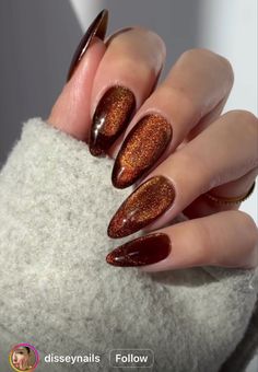 Copper Nails Acrylic Almond, Rust Cat Eye Nails, Autumn Chrome Nails 2024, Fall Nails 2024 Cat Eye