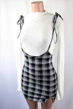 Sofie Plaid Tied Suspender Skirt - Black white sexy tied suspender skirt slit. Suspender Skirt Outfit, Suspenders Skirt Outfits, Baddie Dresses, Girls In Suspenders, Sixth Form, Skirt Black And White, School Wear, Plaid Tie, Suspender Skirt