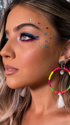 Face Sparkles Ideas, Pride Gems On Face, Festival Face Jewels Simple, Pride Rhinestone Makeup, Pinata Makeup Ideas, Coldplay Concert Makeup, Face Jewels Makeup Rhinestones, Glitter Bar Ideas