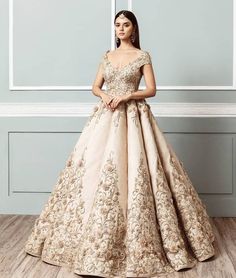 Brides 2023, Indowestern Dresses, Reception Gowns, Gown Designs, Western Gown, Bride Attire, Mehendi Outfits, Outfits Indian, Reception Gown