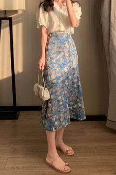 Floral Print Midi Skirt, Fishtail Skirt, Skirts Midi High Waisted, Casual Day Outfits, Printed Midi Skirt, Outfits Spring, Modest Fashion Outfits, Casual Style Outfits, Modest Outfits