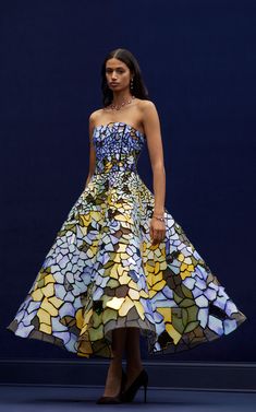 Art Nouveau Dress, Mosaic Dress, Oscar Dresses, Concept Clothing, Strapless Midi Dress, Event Outfit, Fall Winter 2024, Glam Dresses, Winter 2024