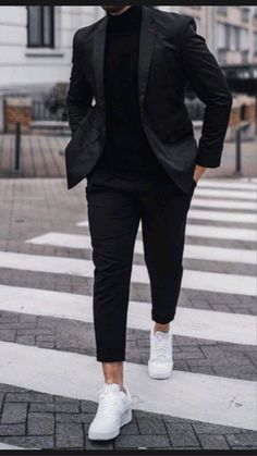 Blazer Outfits Men, Mens Fashion Blazer, Mens Casual Outfits Summer, Men Fashion Casual Shirts, Stylish Men Casual, Men In Black