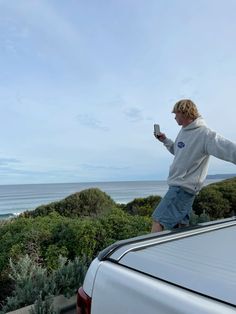 Surfer Clothing Style, Men Surfer Style, Date Ideas Beach, Surfer Aesthetic Outfits, Surfer Boys Style, Surfer Guy Style, Surfer Boy Outfits, Surfer Boyfriend, Boyfriend Date Ideas