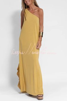 Stretch Longline Maxi Dress For Summer, Stretch Dresses With Split Design For Beach, Stretch Solid Color Maxi Dress For Date Night, Stretch Solid Color Maxi Dress For Beach, Chic Beach Maxi Dress With Split Design, Chic Maxi Dress With Split Design For Beach, Chic Stretch Maxi Dress For Vacation, Stretch Maxi Dress With Split Design For Date Night, Chic Halter Neck Dress With Split Design