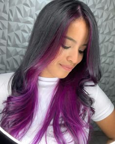 Vivid Money Piece Hair, Brown Hair Fade, Purple Underneath Hair, Brown Hair With Pink Highlights, Cool Highlights, Money Piece Highlights, Purple Hair Streaks, Gemini Hair