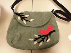 Pdf Pattern 127B Bag with Bird Applique's Tutorial by civilwarlady Green Flower Shaped Shoulder Bag For Daily Use, Vintage Fabric Shoulder Bag For Daily Use, Animal Purses To Sew, Cheap Green Flower-shaped Shoulder Bag, Bird Purse, Large Handbags