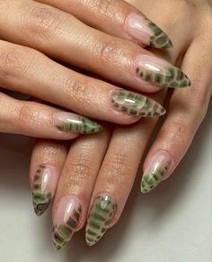 Funky Summer Nails, Trendy Short Nails, Nagel Tips, Almond Acrylic Nails, Aesthetic Style, Manicure Y Pedicure, Dream Nails