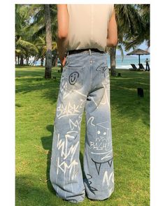 Cui Graffiti Detail Faded Jeans • Discover Quality Street Fashion Styles From Asia • Collection: Cui's Closet . . . #koreanfashion #streetwear #streetfashion #outfitidea #styleinspo #mensfashion Denim Pants Fashion, Faded Jeans, Simple Tees, New Pant, Blue Outfit, Slim Fit Shorts, Sweaters Knitwear