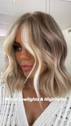 Wavy Bangs, Rambut Brunette, Medium Blonde Hair, Dark Blonde Hair Color, Balayage Blonde, Gorgeous Hair Color, Dirty Blonde Hair, Honey Blonde Hair, Dark Blonde Hair