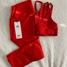 ALO YOGA set in cherry red with tags Alo Yoga Workout Set, Red Yoga Outfit, Red Workout Aesthetic, Alo Yoga Aesthetic, Red Workout Outfit, Red Gym Outfit, Red Workout Set, Alo Yoga Set, Alo Set