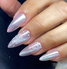 Winter Nail Designs 2024 - 2025: 25 Trendy Ideas for a Stylish Season - Fall Update 2024 Holographic Winter Nails, Snowflake Stiletto Nails, Holographic Snowflake Nails, Short Glitter Nail Ideas, 2024 Nails Winter, Snowflake Short Nails, Frosty Winter Nails, Frosty Nail Designs, Grey Snowflake Nails