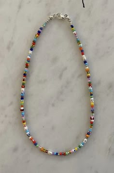 Colorful Evil Eye Necklace, Random Bead Necklace, Small Beaded Jewelry, Colorful Beaded Jewelry, Orange Beaded Jewelry, Homemade Beaded Necklace, Homemade Pearl Necklace, Cute Beaded Necklaces, Seed Bead Necklace Ideas