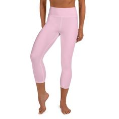 Wave Sport and Fitness bring to you our sleek Premium Yoga Capri Leggings Baby Pink. For when you want all the versatility of a yoga legging with a little less leg coverage. Our capri leggings for women are as versatile as our standard womens yoga leggings, as comfortable on a morning run as they are in a yoga studio or even lounging at home. Our Wave yoga 7/8 capri leggings feature a high waistband and clever flat seams to make them as comfortable as possible coupled with a secure internal pock Womens Yoga