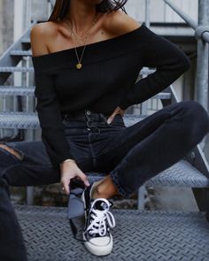 All Black Outfits For Women, Millennials Fashion, Traje Casual, Cute Winter Outfits, Vintage Grunge, Black Women Fashion