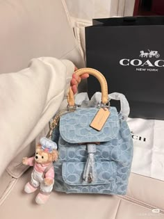 Tas Coach, Cristiano Jr, Stylish School Bags, Bag Jewelry, Bag Suitcase, Cute Handbags, Bags Coach