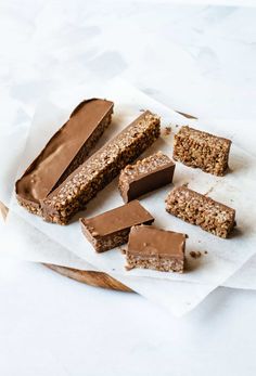 there are no bake treats on the table with text overlay that reads,'thermomix mars bar slice '