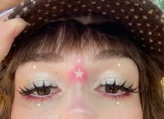 Cute Unique Makeup Looks, Dream Core Makeup, Simple Fun Makeup Looks, Weird Girl Makeup, Fun Simple Makeup, Whimsy Makeup, Silly Makeup, Quirky Makeup, Fun Makeup Looks