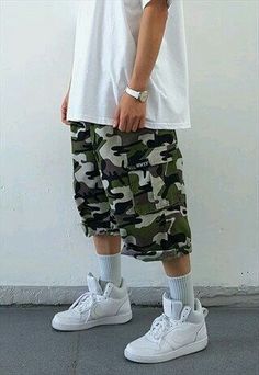 Long Shorts Outfits Men, Baggy Pants Outfits, Cargo Shorts Men Outfits, Essentials Outfit, Natural Linen Pants, Baggy Pants Outfit, Baggy Pants Women, Short Pants Outfit, Streetwear For Men