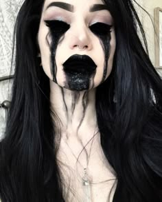 Demon Makeup, Halloween Makeup Witch, Halloweenský Makeup, Creepy Makeup, Creepy Halloween Makeup, Witch Makeup, Horror Makeup, Halloween Makeup Inspiration, Scary Makeup