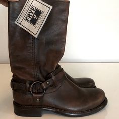 Frye Pull Up Buckle Leather Boots Vintage Frye Boots, Brown Boots Womens, No Heel Boots, Brown Buckle Boots, Frye Engineer Boots, Womens Leather Boots, Belt Boots, Ridding Boots, Short Brown Boots