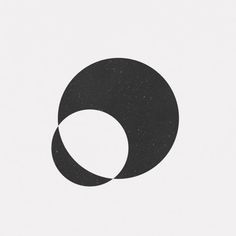 an abstract black and white image with the letter o in it's center circle