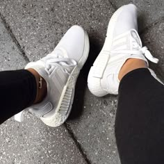 Adidas White Sneakers, Strappy Sandals Flat, Personalized Shoes, Shoes Sneakers Nike, Timberlands, Fitness Wear, Adidas Sneaker, Shoe Inspo