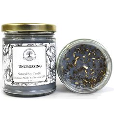 an open jar of uncrossing tea next to it's lid