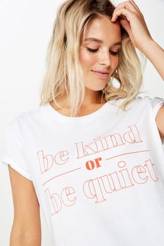 Cat Letters, Grunge T Shirts, No Boyfriend, Women Grunge, Neo Grunge, Tshirt Photography, 80s Tees, Tokyo Street Fashion