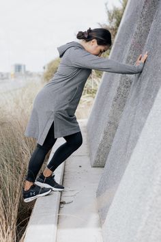 Modest Active Wear For Women, Modest Athletic Outfits, Activewear Capsule, Modest Gym Outfits For Women, Modest Athletic Wear, Athleisure Outfits Winter, Gym Fashion Women