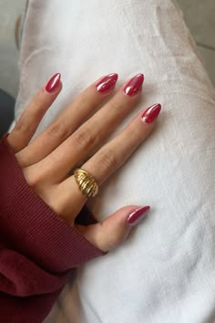 red nails w/ chrome Chrime Nails, Dance Nails, Red Chrome Nails, Red Christmas Nails, Short Square Acrylic Nails, Almond Acrylic Nails, Shellac Nails, Acrylic Nails Coffin Short, Xmas Nails