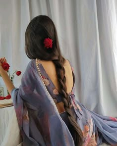 Saree Poses, Desi Fashion Casual, Traditional Indian Outfits, Indian Dresses Traditional, Indian Aesthetic, Photography Poses Women, Indian Fashion Dresses, Brown Girl, Desi Fashion