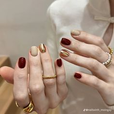 Christmas Nails Korean Style, Elegant Nail Art, Hippie Nails, Short Gel Nails, Basic Nails, Casual Nails