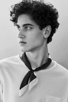 Jonathan Jaffe - lemanagement Curly Haired Boys, Character Face, Aarhus, Reference Photos, Male Face, Art Reference Photos, Face Claims, Blue Hair, Stockholm