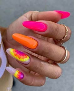 Rainbow Nail Art Designs, Rainbow Nail Art, Neon Nail Designs, Neon Summer, Tie Dye Nails, Summer Nail Designs, Bright Nails, Rainbow Nails