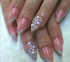 Nails With Crystals Rhinestones, Short Almond Nails With Rhinestones, Oval Nails With Rhinestones, Short Nail Pearl Designs, Pastel Pink Nails With Rhinestones, Pearl Rhinestone Nails, French Nails With Stones, Pink Nails With Pearls Bling, Almond Nail Jewels